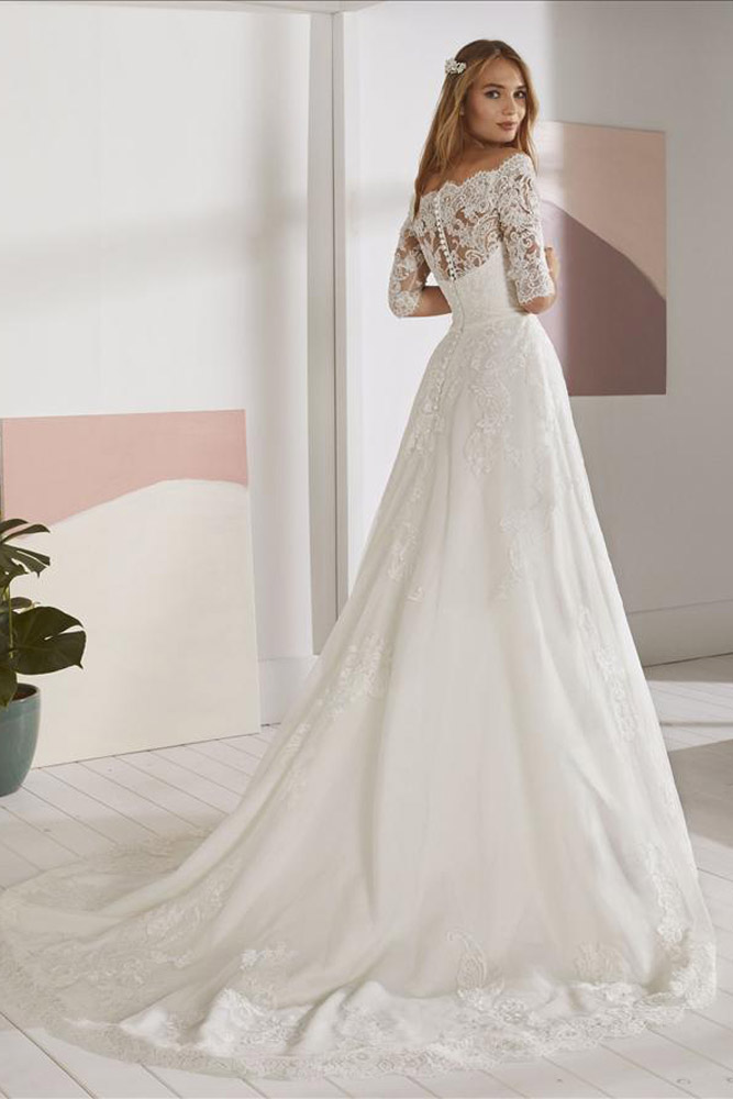 Sale-Wedding-Dresses-Worcester-White-One-OSSA-C-PV19_748_888
